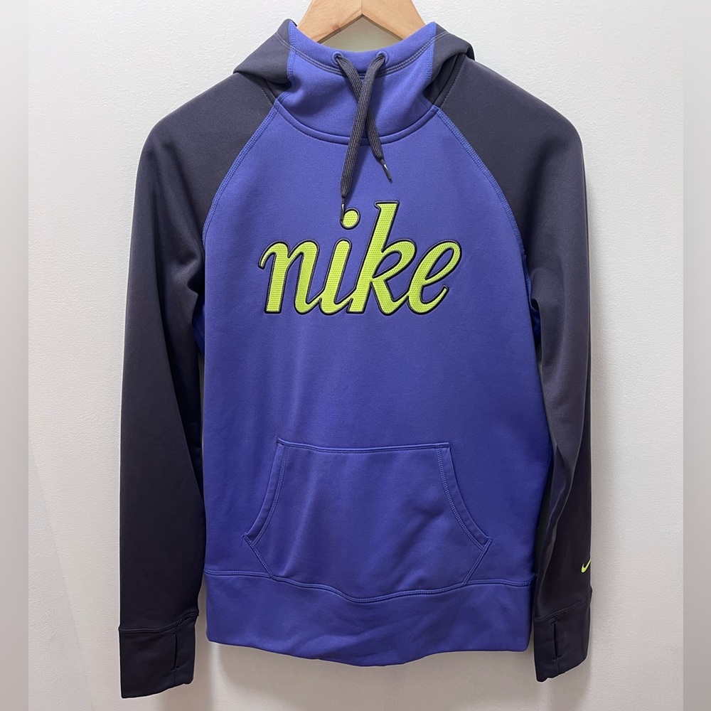 Nike Therma-Fit All Time Fleece Script Hoodie Long Sleeve Thumbholes. Size M.